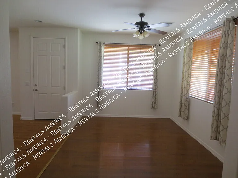 1670 E Elgin St — Photo 6