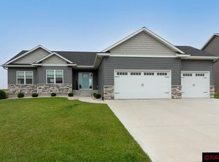 1771 Raymond Dr, North Mankato, MN 56003