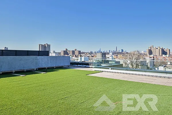 Rented by EXR | media 9