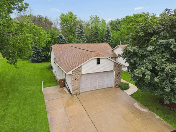 1123 Stillmeadow Ln, Menasha, WI 54952