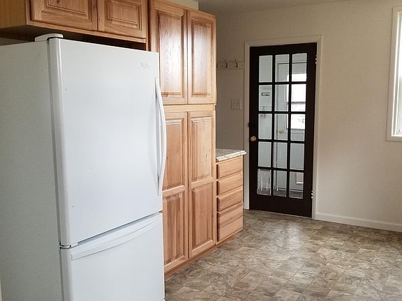 4th image of 21805 E Wellesley Ave