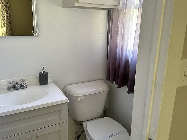 236 Green Acres Rd — Photo 3