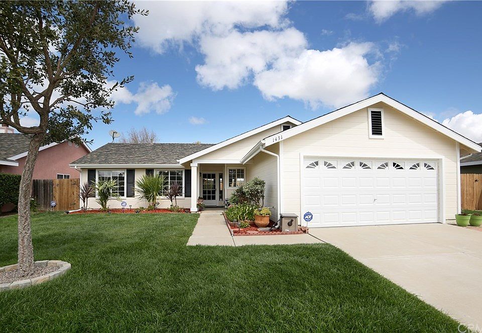 1st image of 1431 W Paseo Jacaranda