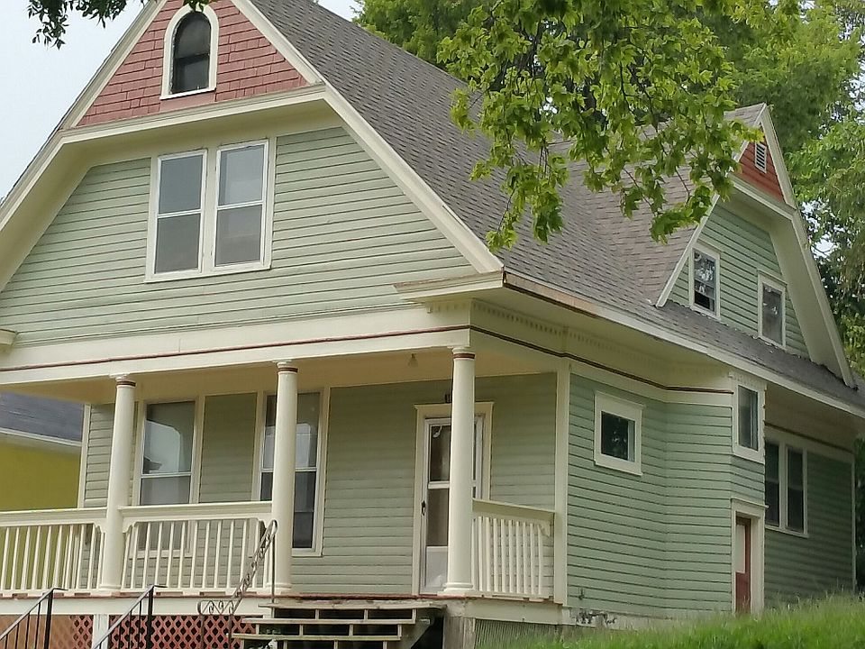 1st image of 109 15th St