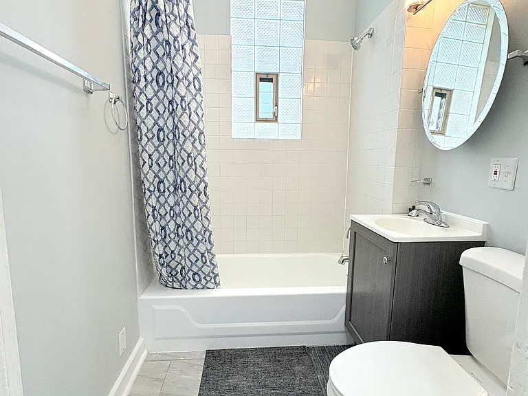 1056 N Central Ave #2 — Photo 8