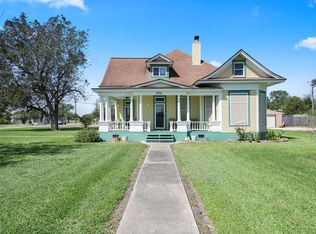 570 Wightman St, Matagorda, TX 77457