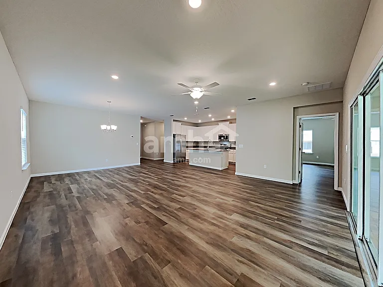 109 Stone Arbor Ln — Photo 5