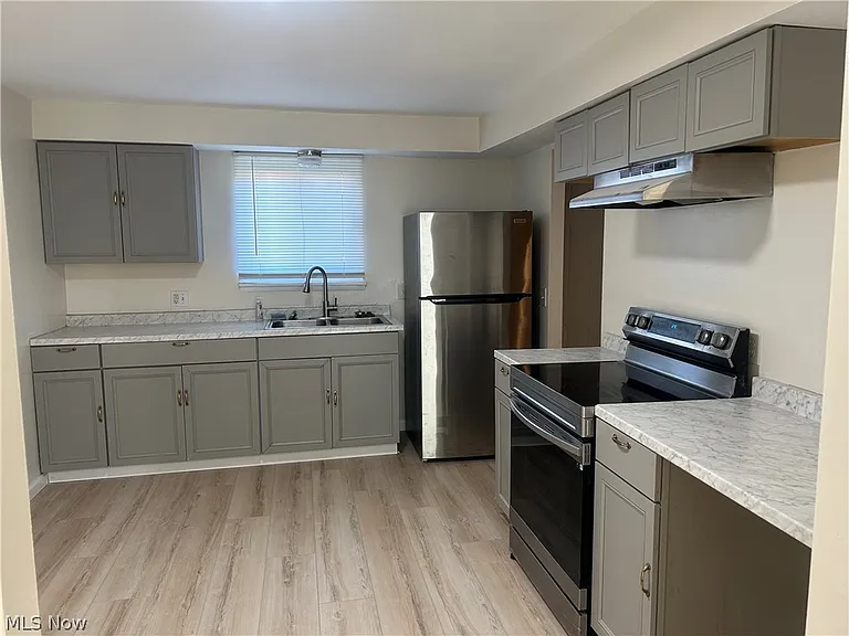 1602 Lee Terrace Dr — Photo 3