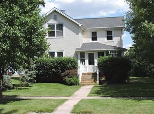 250 S Walnut St, Manteno, IL 60950