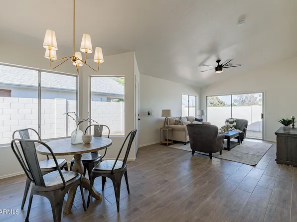 5661 S 42ND Place, Phoenix, AZ 85040