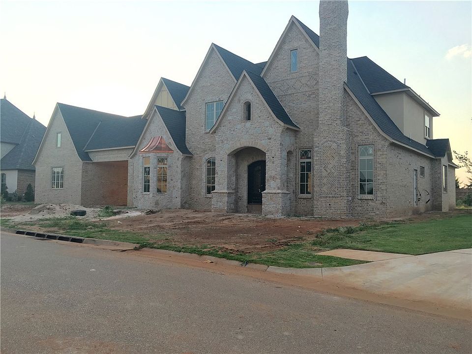 Beautiful stonework and brickwork as well as Grand Manor roof.