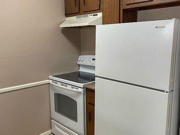 3rd image of 416 W Lang St APT B