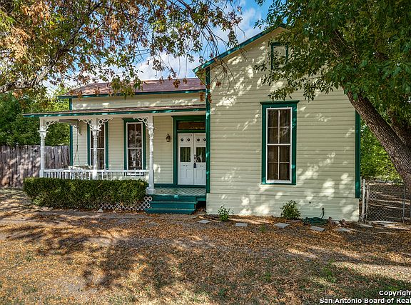 2nd image of 221 Caddell Ln