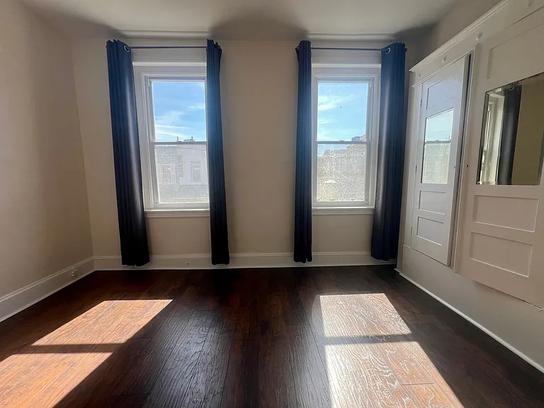 2165 W Grange Ave — Photo 13