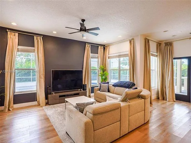 2575 Muirfield Ter — Photo 14