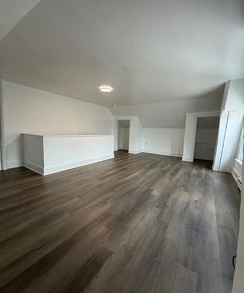519 W Broad St #2 — Photo 3