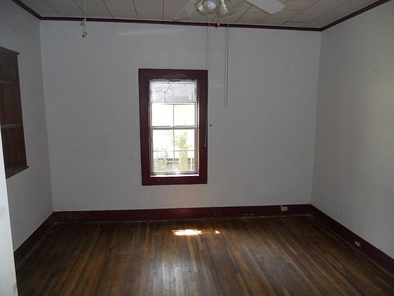 3rd image of 403 S Lake Arthur Ave