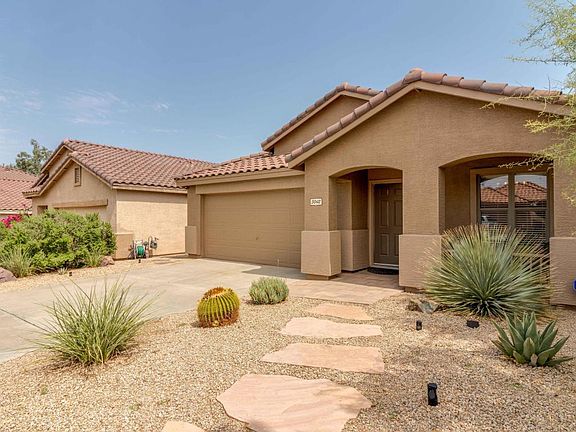 4th image of 5042 E Dale Ln