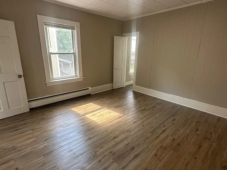 131 E School St #2 — Photo 18