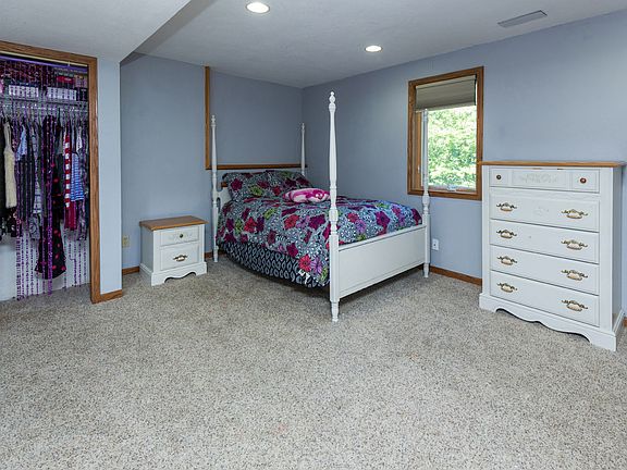 5th image of 8941 Highland Oaks Dr