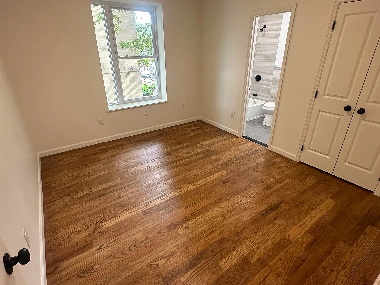 4 bed, $3,000 — Photo 3