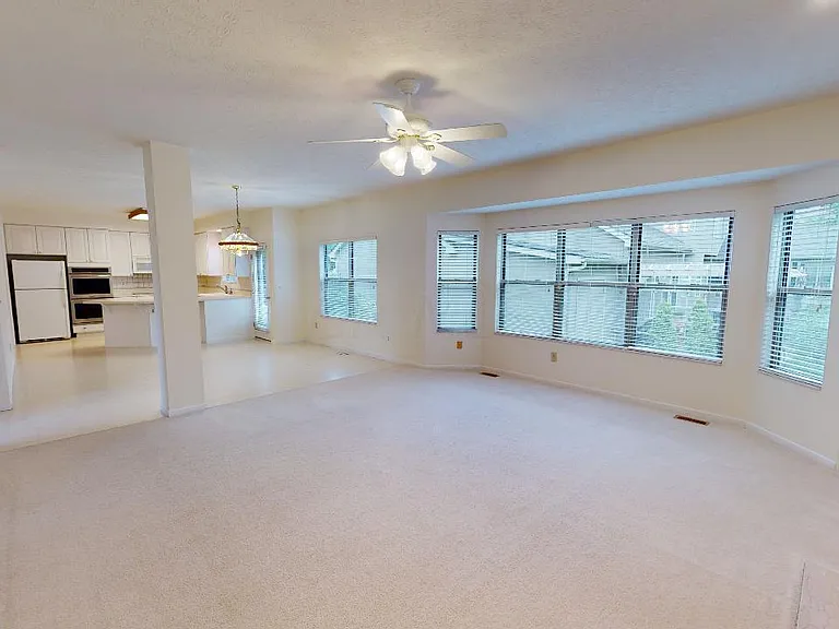 6498 Ringsend Ct — Photo 26