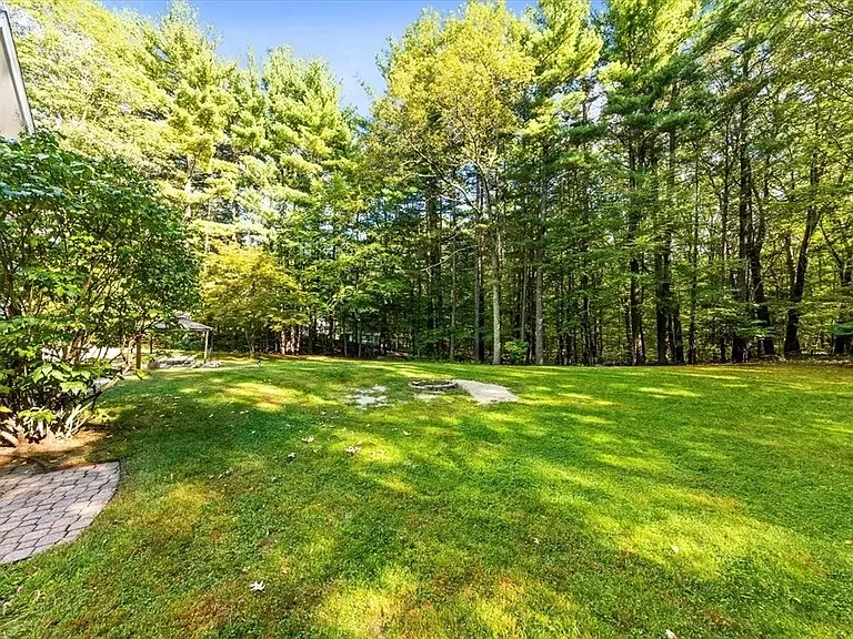 10 Cold Harbor Dr — Photo 8