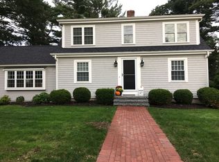 27 Hull St, Hingham, MA 02043