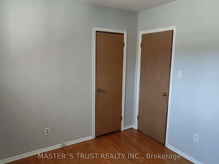 30 William St #UPPER — Photo 8