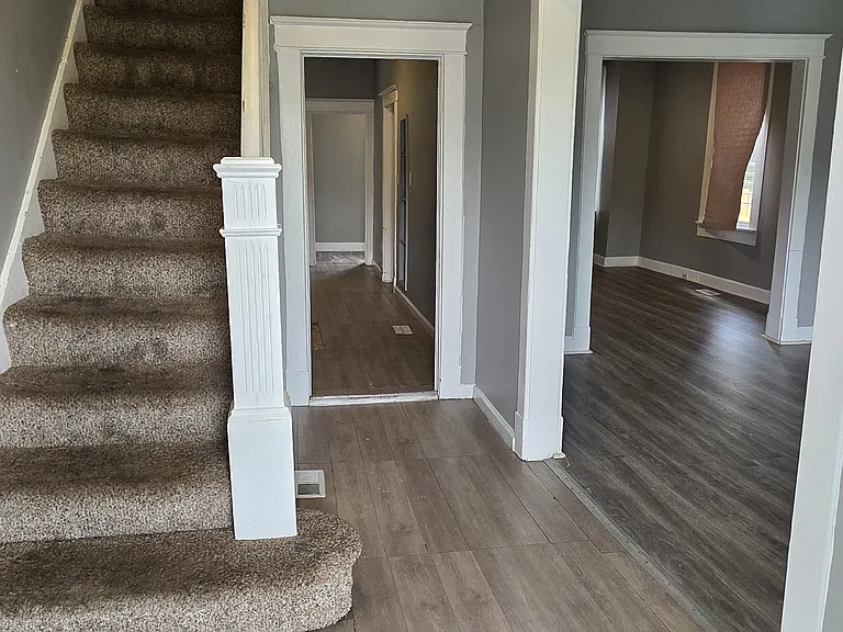 1075 Ellicott Dr — Photo 14