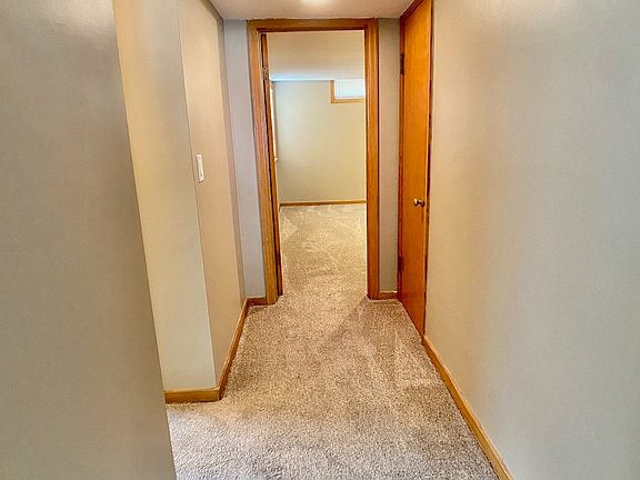 4th image of 221 E Main St