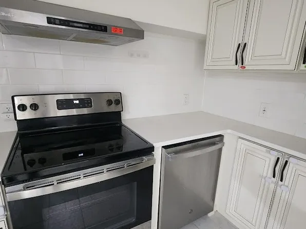 (undisclosed Address), Flushing, NY 11367