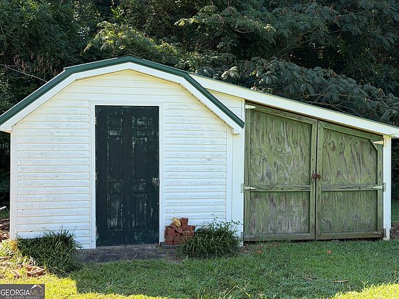 5th image of 1878 Jesse Cole Rd
