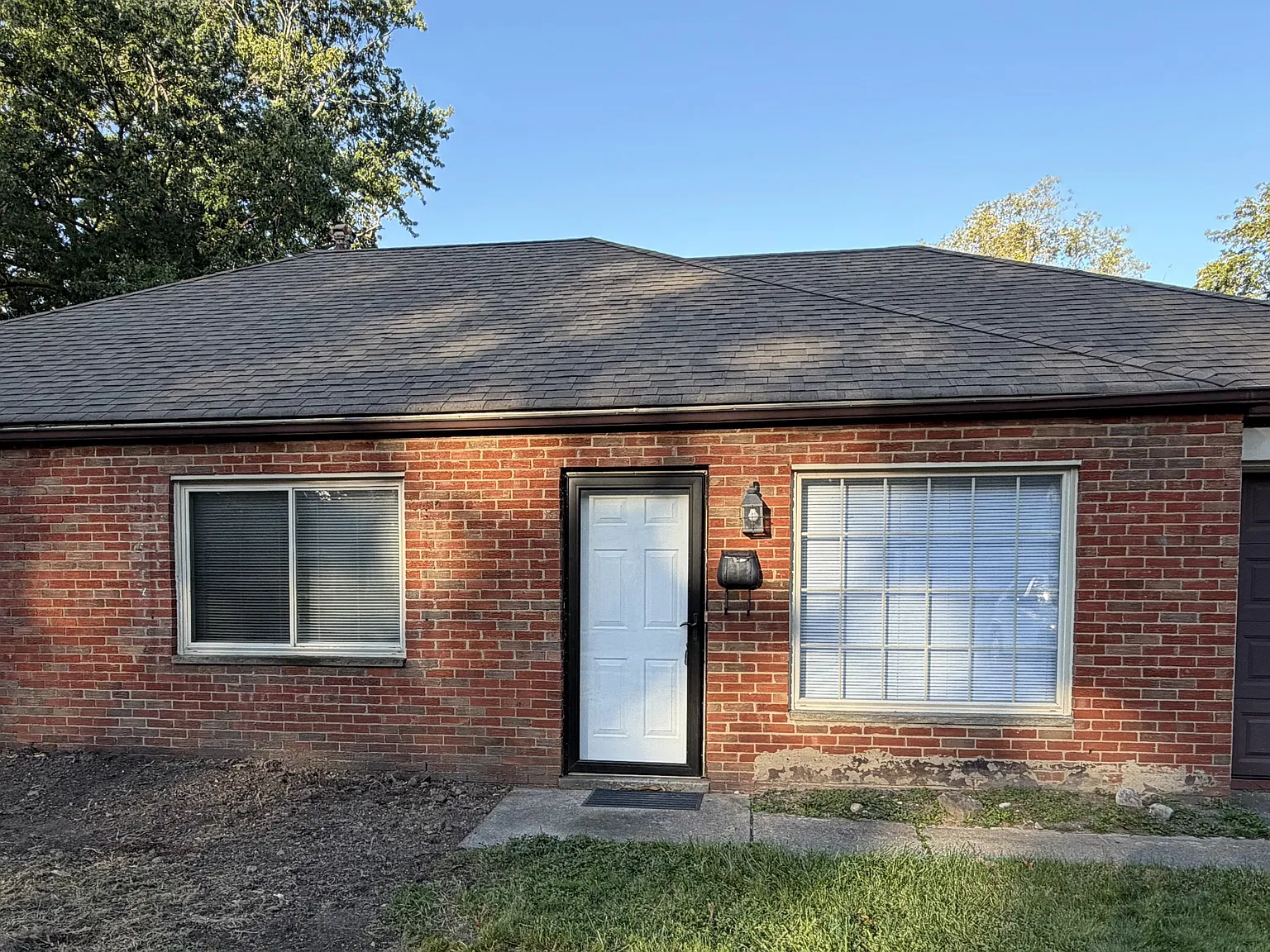 560 Walnut Dr. Euclid 44132 — Photo 1