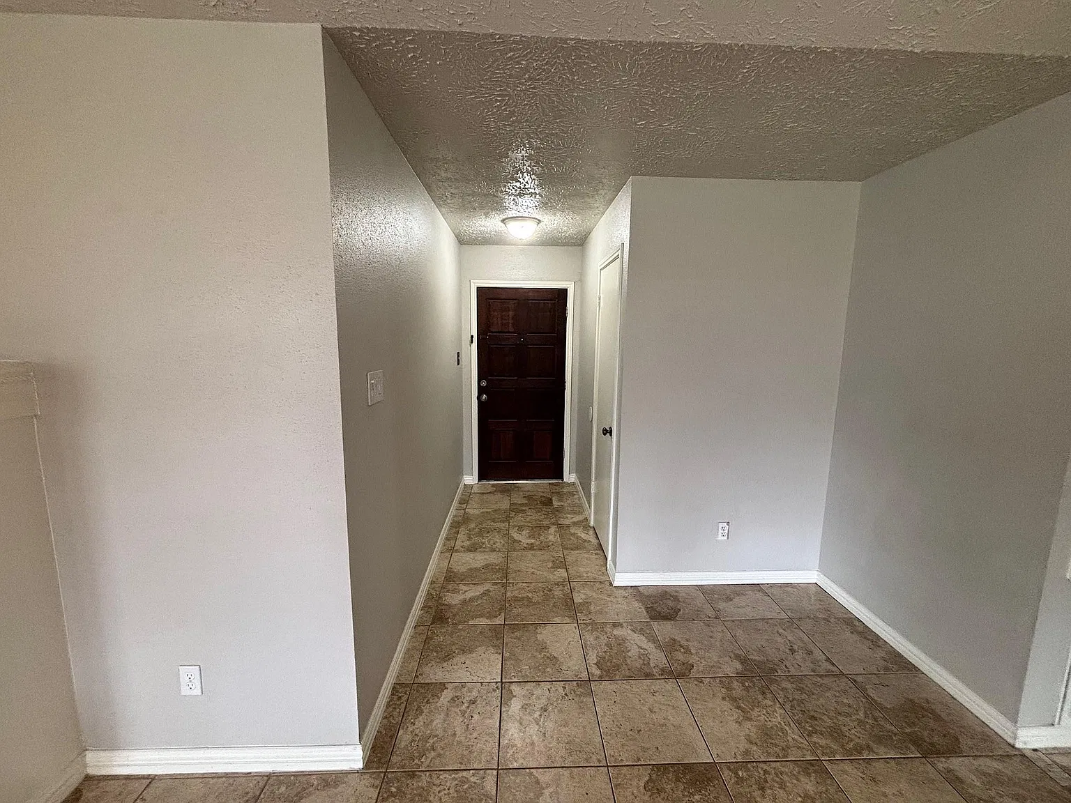 4 bed, 2.0 bath, 1588 sqft, $2,150 — Photo 4