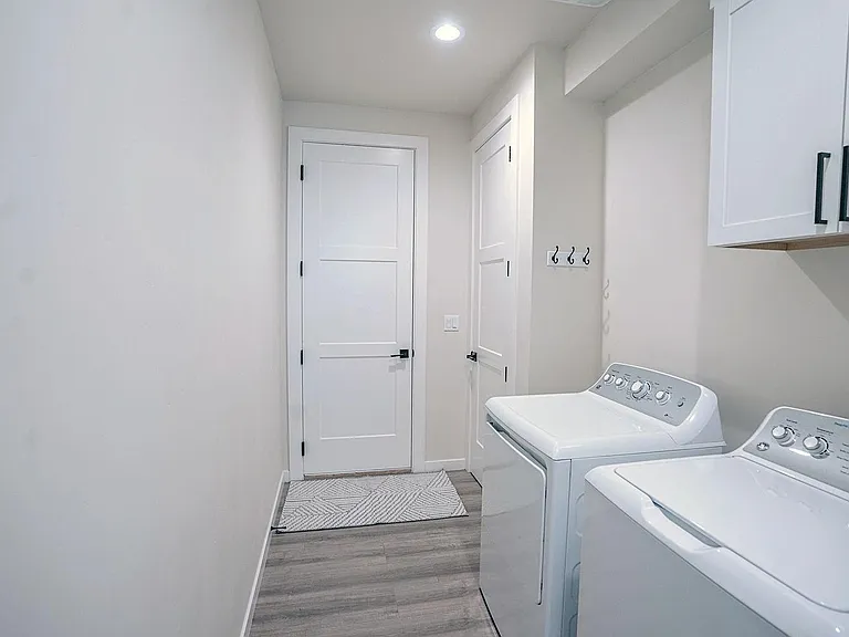 3316 N Rosalia Rd — Photo 19