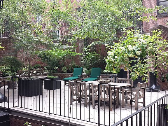 4th image of 454 W 46th St #1AES