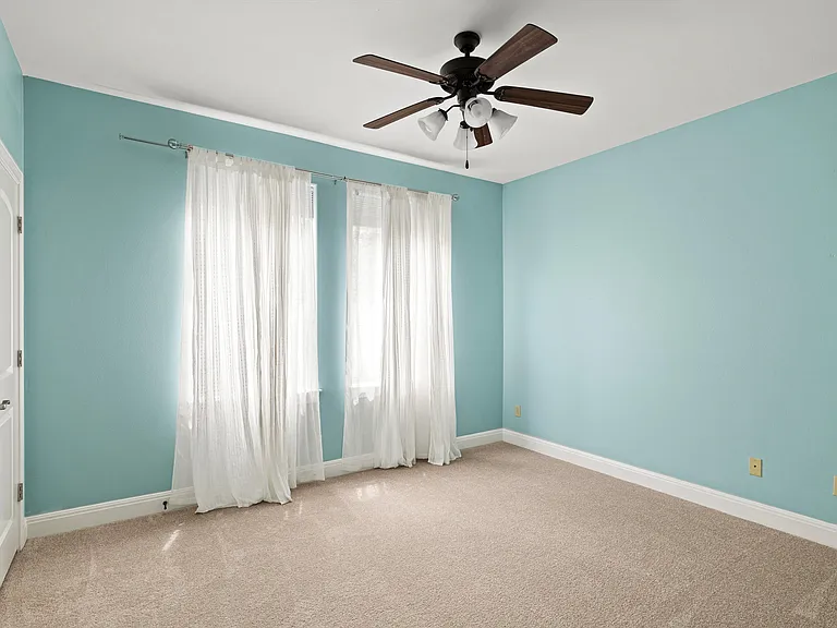 8540 Adirondack Trl — Photo 30