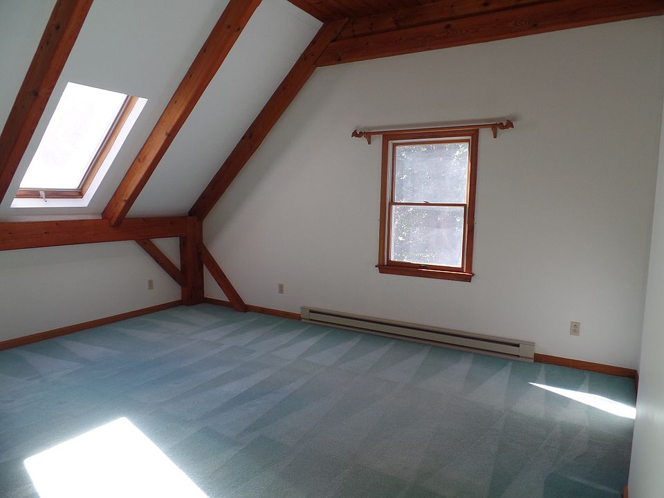 2nd image of 98 Parmenter Rd