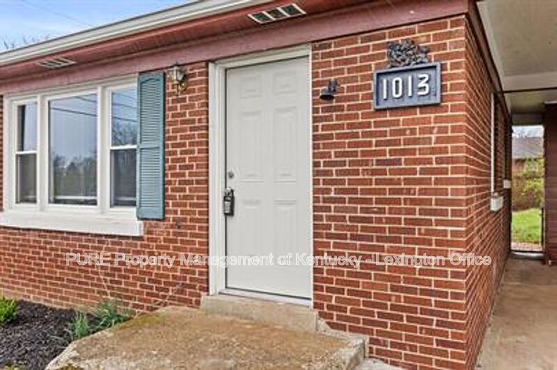 1st image of 1013 Patricia Ln