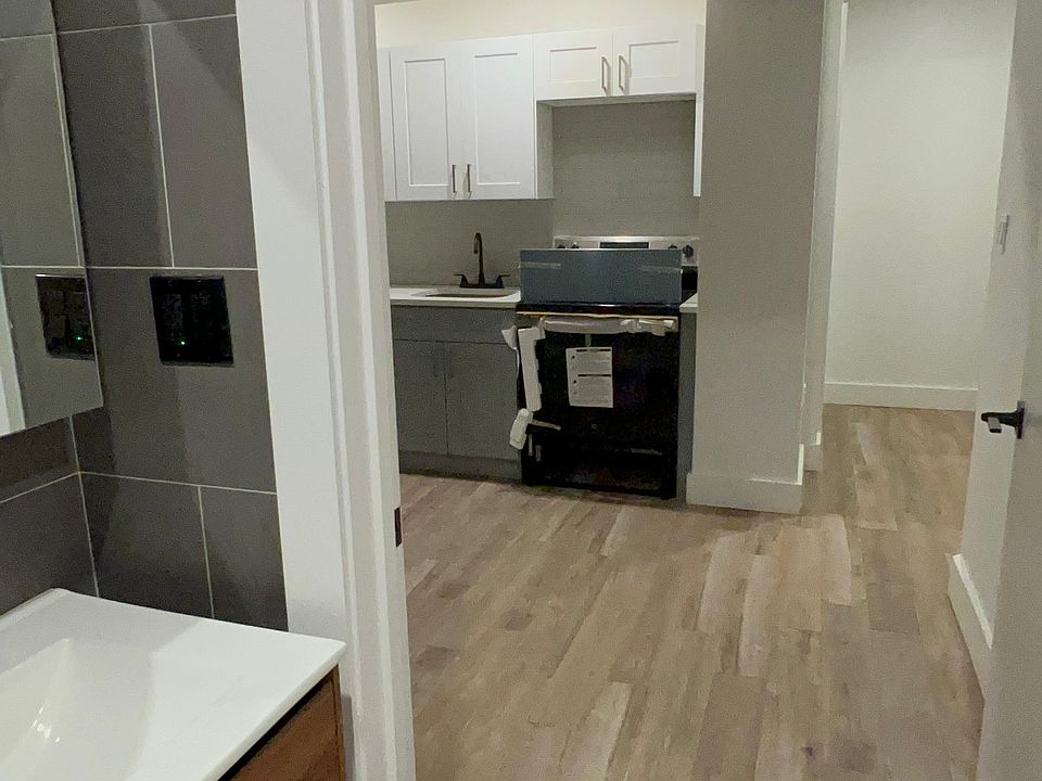 1st image of 1801 Weeks Ave #5J
