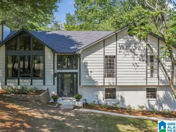 1132 Henry Dr, Alabaster, AL 35007
