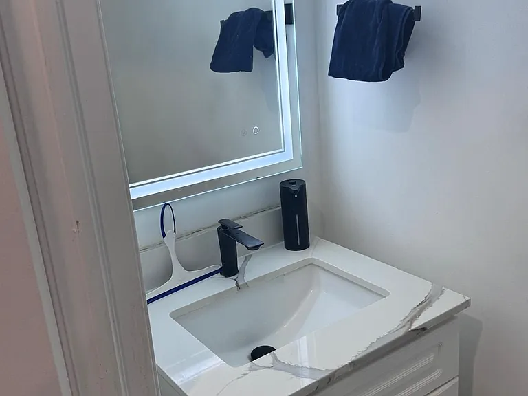 721 Hutchinson Ave #UPPER — Photo 8