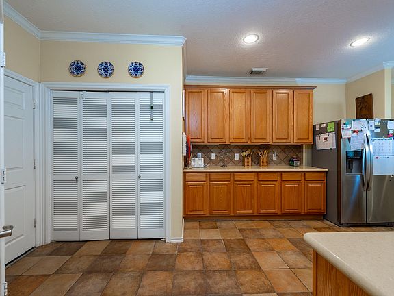 5th image of 5335 Greenbrae Ln
