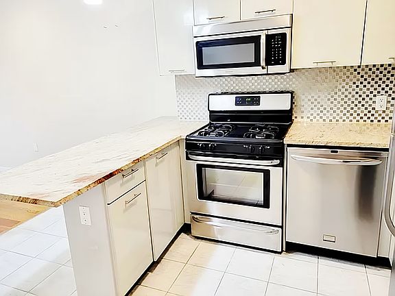 5th image of 3734 29th St #5F