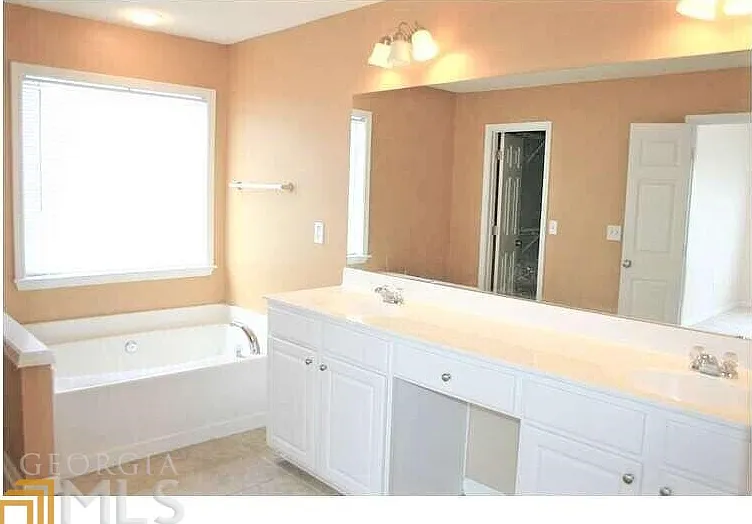 8910 Ruel Ln — Photo 6