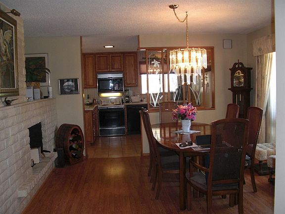 3rd image of 9327 Loren Dr