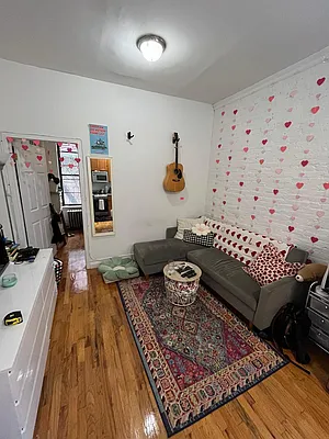 Rented by Point NYC | media 36