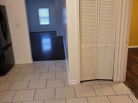 4th image of 101 Hyde Park Ave #1E