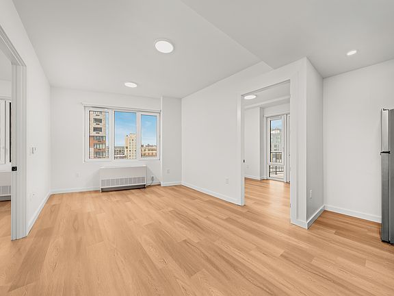 4th image of 261 Grand Concourse #2717